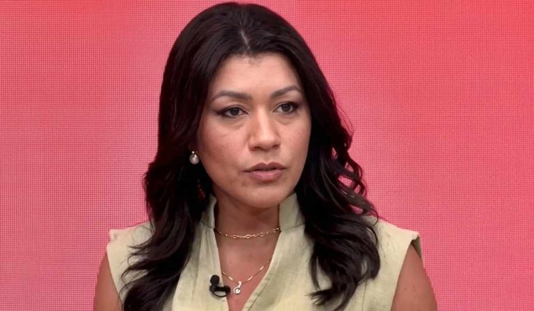 Âncora do SBT, Dani Brandi se manifesta sobre desligamento: “Que Deus”