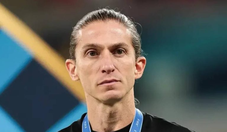 Filipe Luís fecha contrato com novo clube até 2028