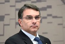 CV planeja matar Flávio Bolsonaro, divulga Carlos