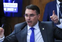 Novo escândalo na campanha de Flávio Bolsonaro com dívida de R$48 milhões em impostos