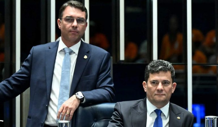 Moro reage após polêmica envolvendo Flávio Bolsonaro