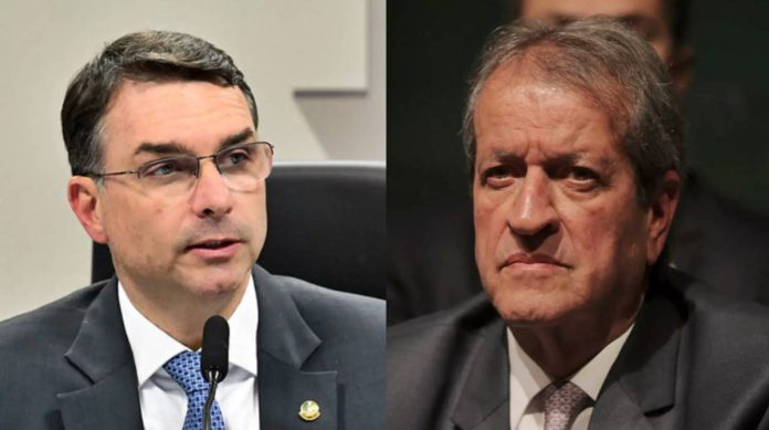 Flávio Bolsonaro e Valdemar Costa Neto Flávio Bolsonaro e Valdemar Costa Neto