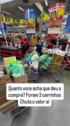 Funcion&aacute;ria de Eliezer no Mercado
