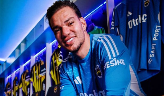 Goleiro Ederson - Foto: Fenerbahçe
