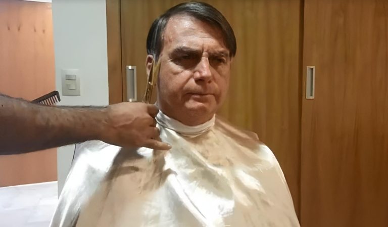 Bolsonaro pede ao STF autorização para receber cabeleireiro