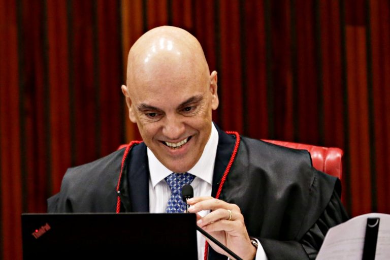 Moraes autorizou que portas e cofres fossem arrombados: “Autorizo”