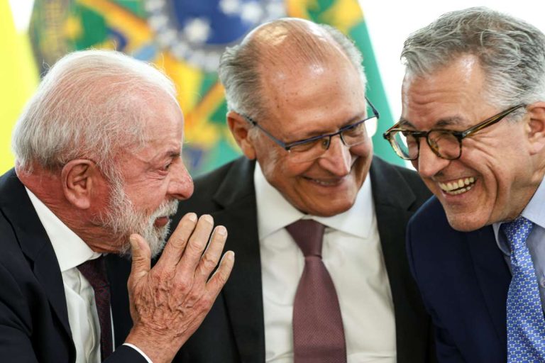 Governo Lula se empolga com novo relatório da ONU e visa gestão Bolsonaro