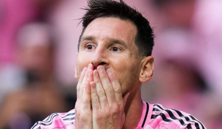 Messi deixa último jogo com dores e vira dúvida para a Copa do Mundo