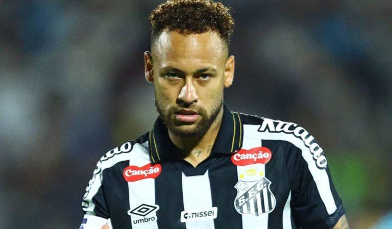 Neymar reconhece erro e pede desculpas a Robinho Jr. por briga em treino do Santos