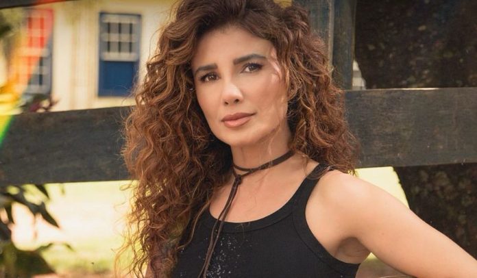 Paula Fernandes Paula Fernandes