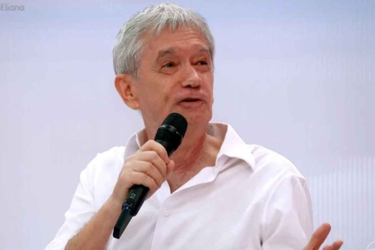 Serginho Groisman teve dor de barriga ao vivo no SBT: ‘Saí correndo’