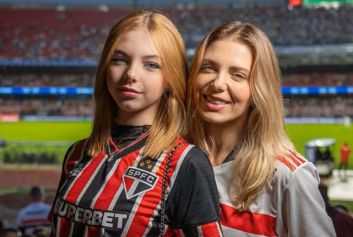 Sheila Mello e filha Brenda, de 13 anos Sheila Mello e filha Brenda, de 13 anos — Foto: Reprodução/Instagram