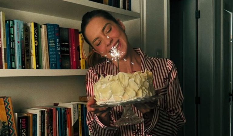Sophia Abrahão comemora 35 anos e celebração inusitada impressiona