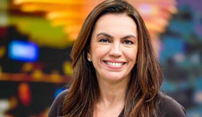 Ana Paula Araújo