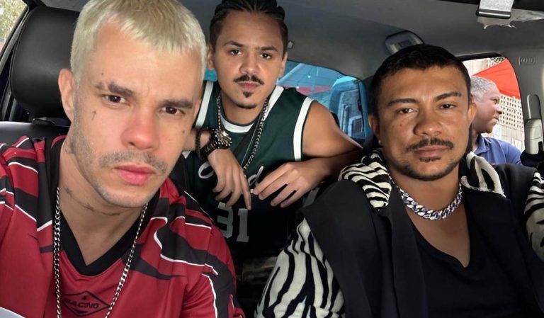 Ator de “Três Graças” revela medo de perder trabalhos por ser gay