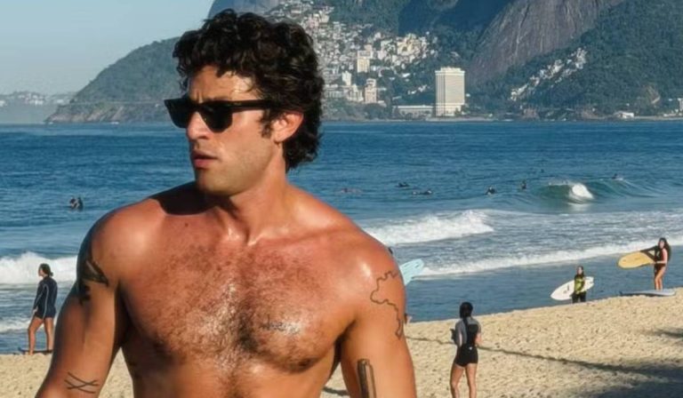 Chay Suede mostra demais após treino e deixa fãs enlouquecidas