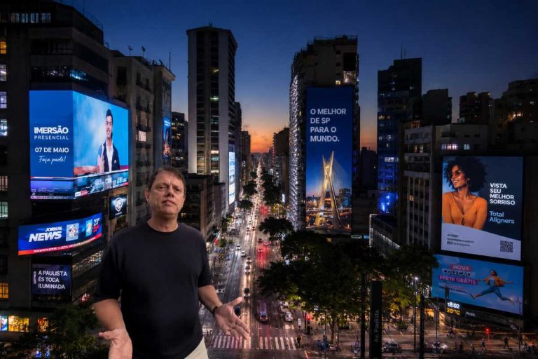 Justiça proíbe Times Square brasileira de Tarcísio