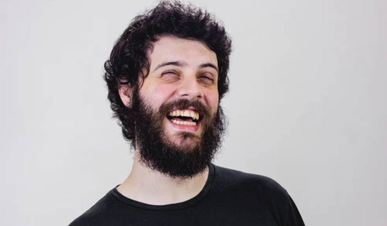 Diogo Defante assina contrato com grande emissora para cobrir a Copa do Mundo