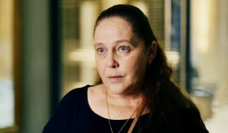 Quem Ama Cuida: Veja qual é a doença de Elisa, mãe de Adriana
