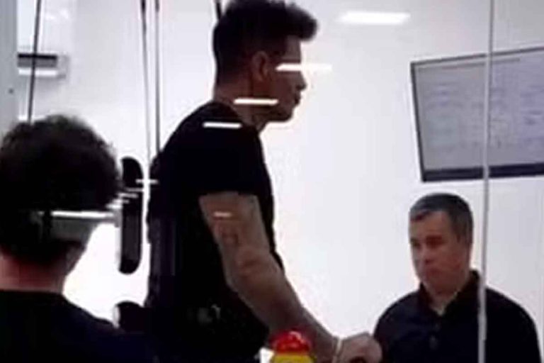Famoso ‘voltou a andar’ após sofrer grave acidente: ‘Perdi o movimento das pernas’