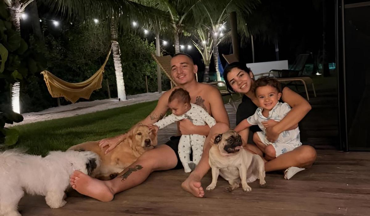 João Gomes, Ary Mirelle e filhos João Gomes, Ary Mirelle e filhos