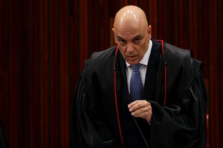 Câmara protocola novo pedido de Impeachment contra Moraes