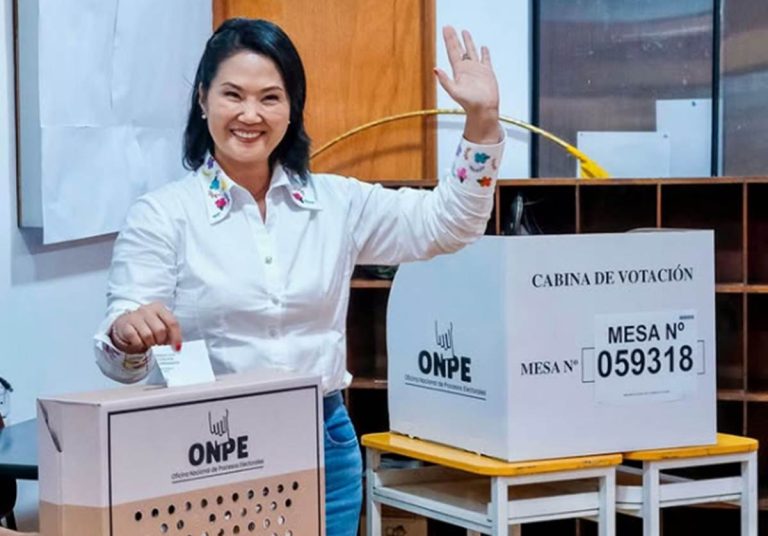 Keiko Fujimori é eleita presidente do Peru
