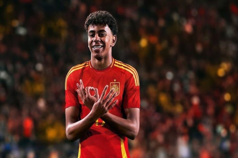 Lamine Yamal escolhe melhor jogador da história do futebol: “Não há discussão”