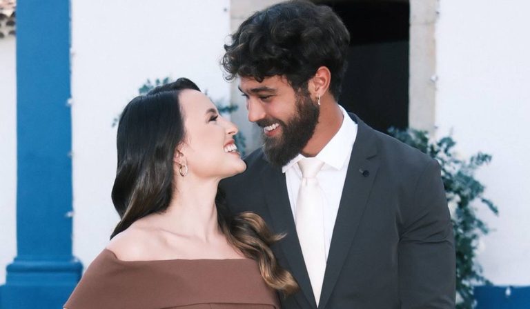 Larissa Manoela rompe o silêncio após rumores de gravidez