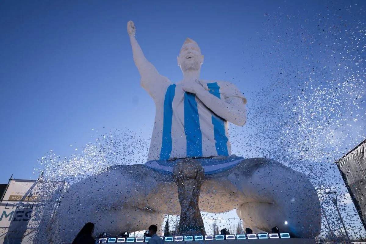Messi estátua - Divulgação