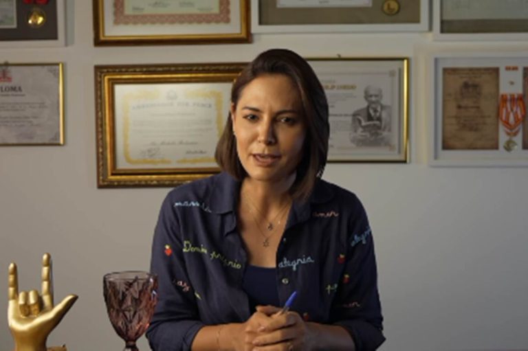 Michelle afirma foi humilhada por Flávio Bolsonaro em ligação