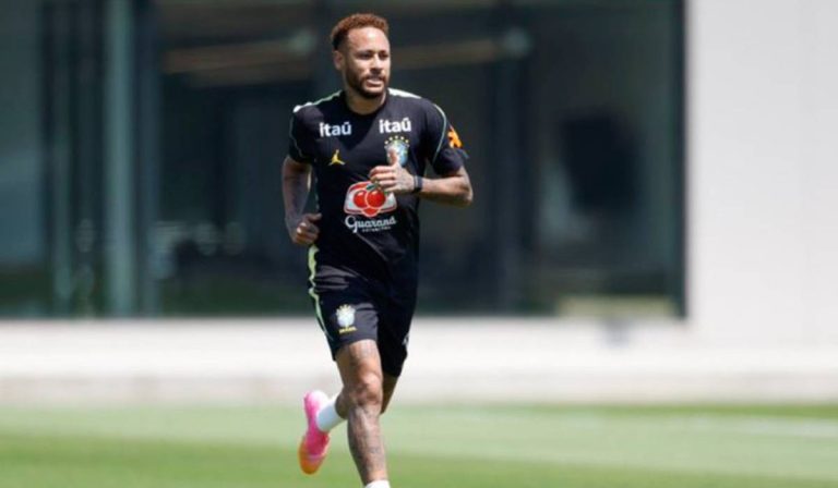 PVC desce a lenha e diz que foi erro não ter cortado Neymar da Seleção Brasileira