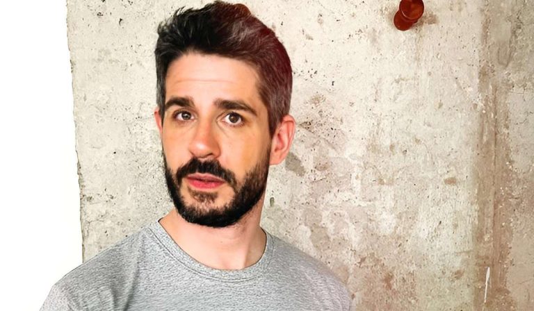 Pedro Neschling desabafa sobre deficiência auditiva e preconceito