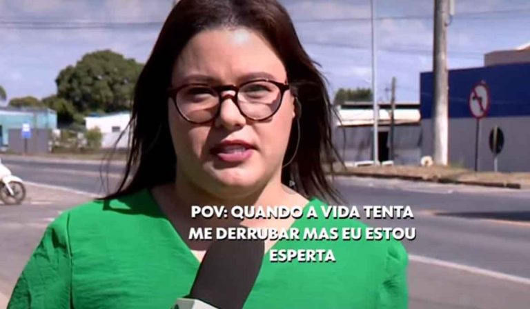 Repórter da Globo tropeça e quase leva tombo ao vivo