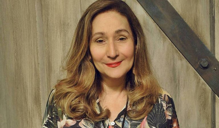 Sonia Abrão pode comandar novo programa fora da RedeTV!
