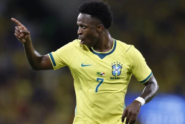 Romário respira aliviado com Seleção Brasileira: “Ancelotti enfim achou escalação ideal”