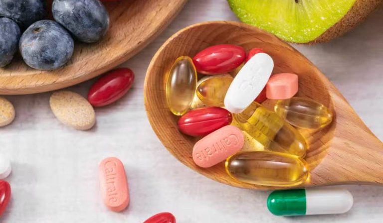 Médico revela horário ideal para tomar colágeno, ômega 3 e vitamina D