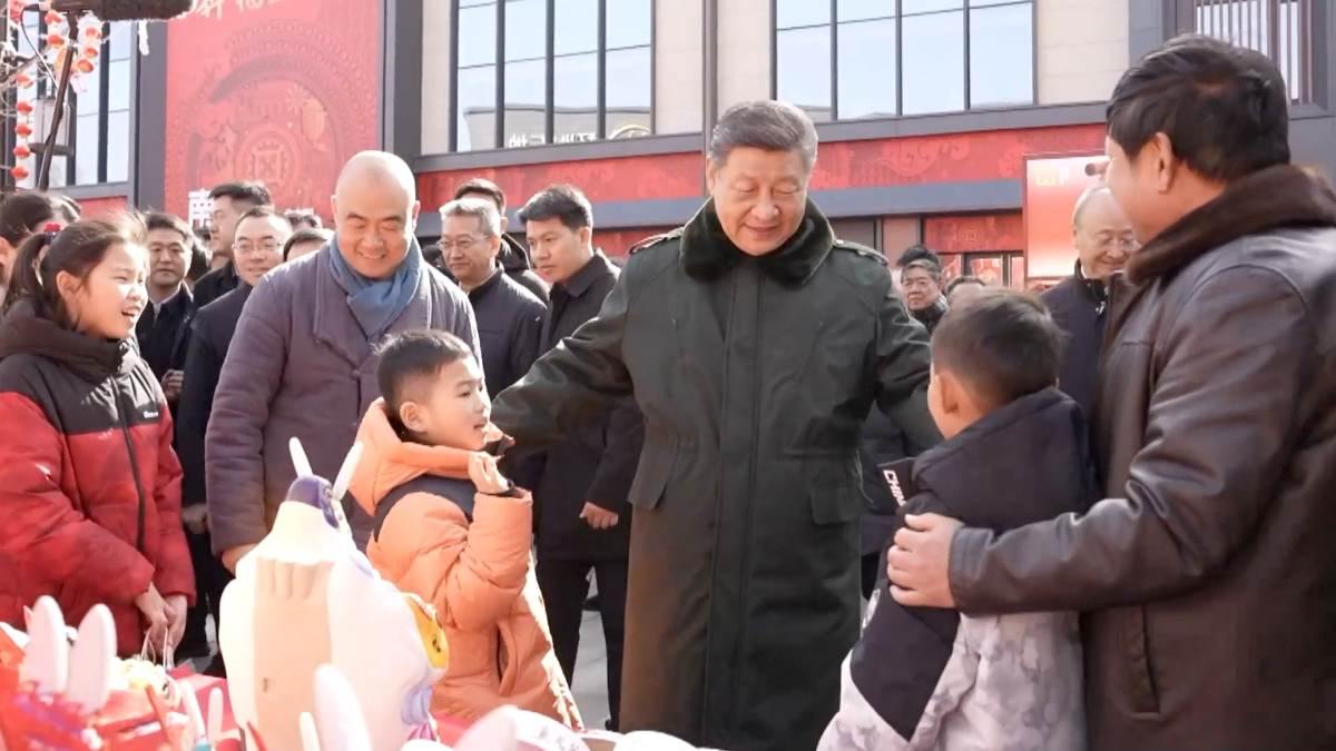 wu_1jh6ic75g4k51dp01qs8109b7dl1nn Xi Jinping, secretário-geral do Comitê Central do Partido Comunista da China e presidente da Comissão Militar Central (CGTN/ Arquivo Nacional)