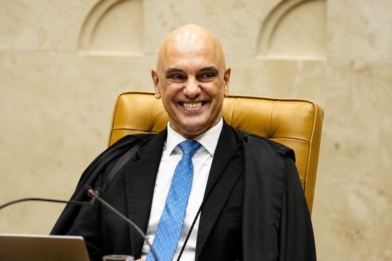 Moraes é relator de caso que investiga seu gabinete