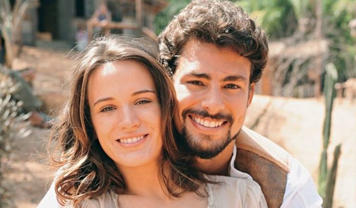 Açucena e Jesuíno em Cordel Encantado Açucena e Jesuíno em Cordel Encantado
