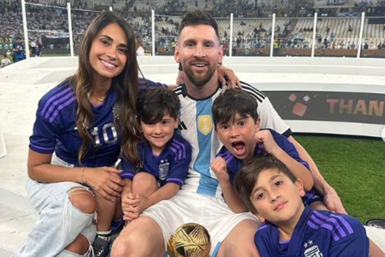 Mulher de Messi comemora vitória da Argentina na Copa do Mundo