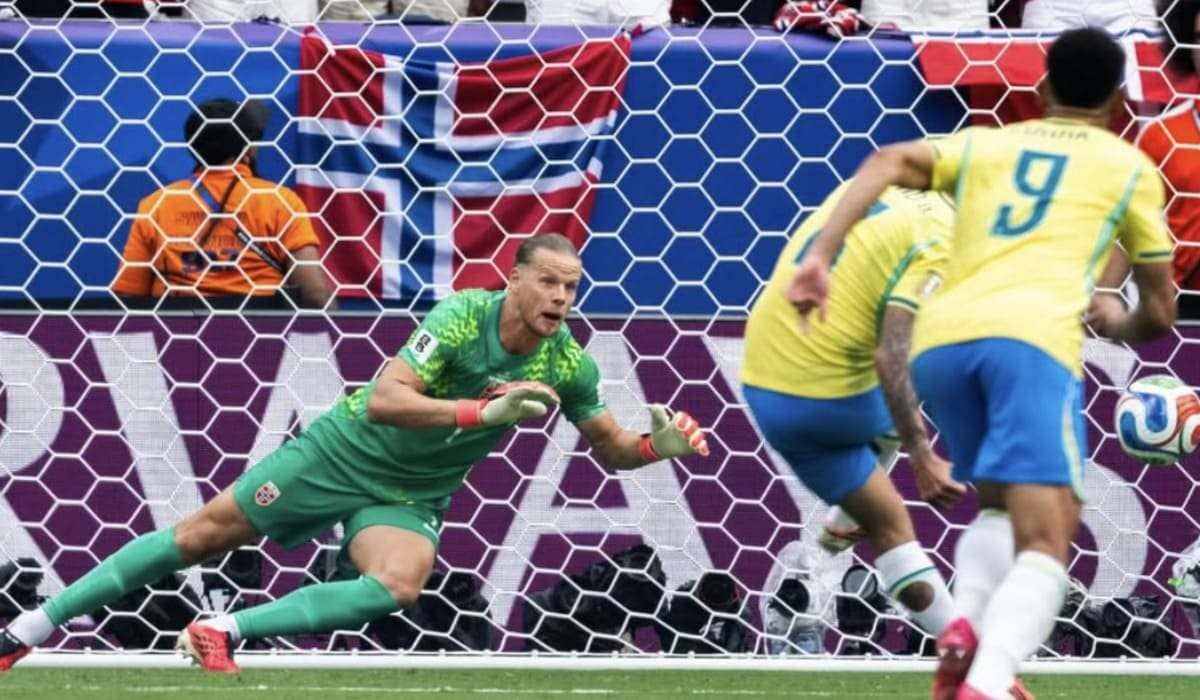 Ørjan Nyland e Seleção Brasileira (Fonte: Instagram) Ørjan Nyland e Seleção Brasileira (Fonte: Instagram)