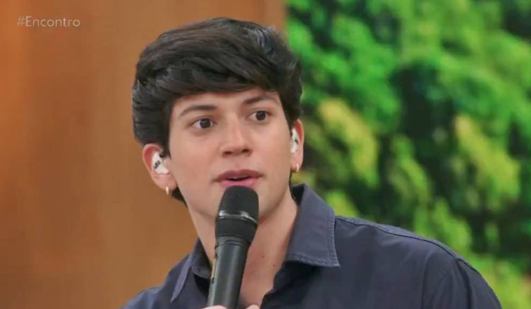 Verdadeiro nome do cantor Leo Foguete é revelado