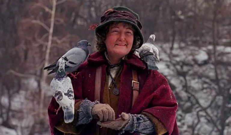 Morre Brenda Fricker, atriz de ‘Esqueceram de Mim 2’, aos 81 anos