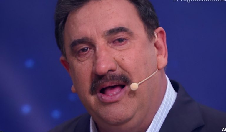 Ratinho lamenta morte de assistente de palco: “Descanse em paz”