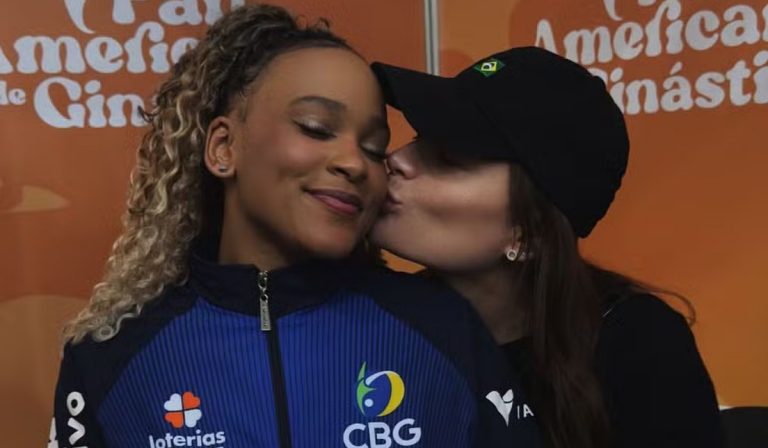 Rebeca Andrade assume namoro com mulher: “É tão mágico”