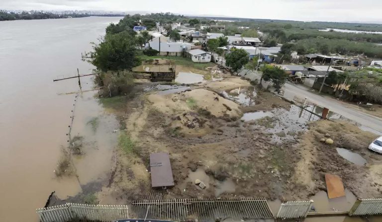Carlinhos Vidente prevê eventos climáticos preocupantes no Brasil
