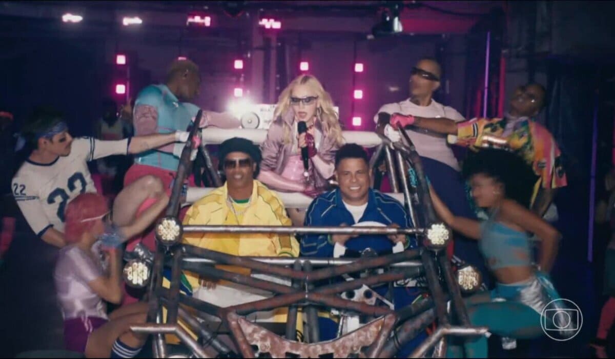 Ronaldo, Ronaldinho e Madonna (Fonte: Reprodução/ Tv Globo) Ronaldo, Ronaldinho e Madonna (Fonte: Reprodução/ Tv Globo)