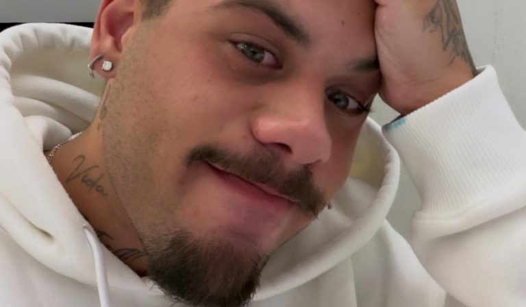 Zé Felipe rebate crítica de fã por rotina caseira e desabafa: “Com depressão”