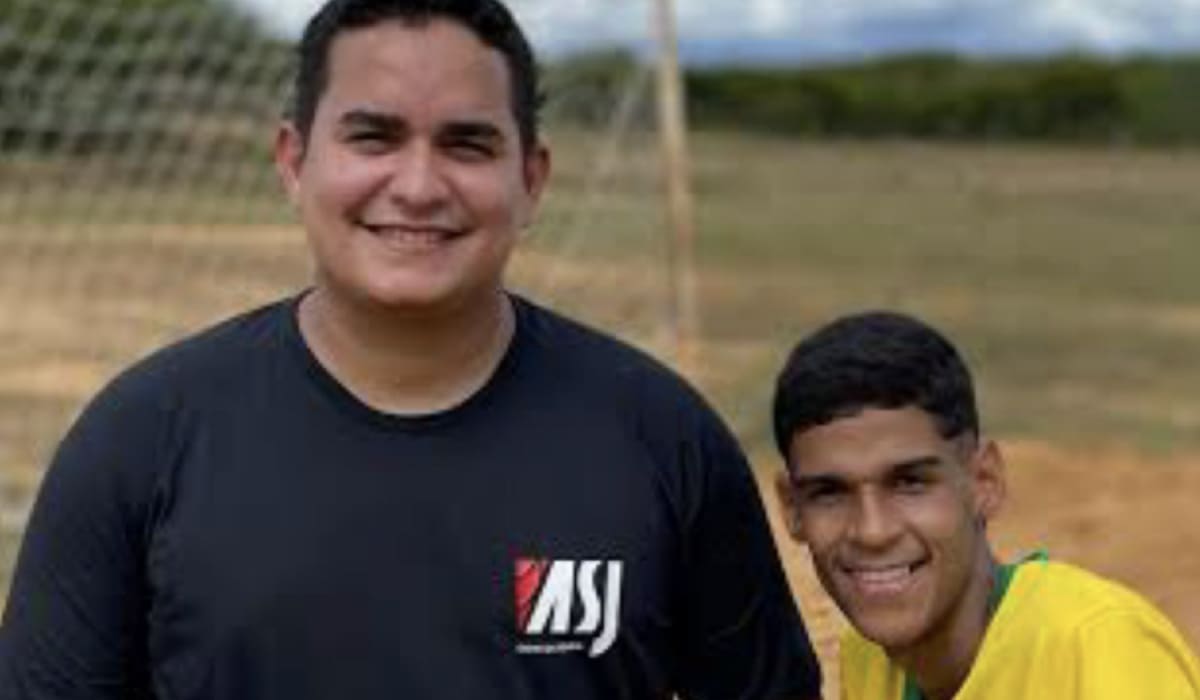 Allan Jesus e Luva de Pedreiro (Fonte: Redes Sociais) Allan Jesus e Luva de Pedreiro (Fonte: Redes Sociais)